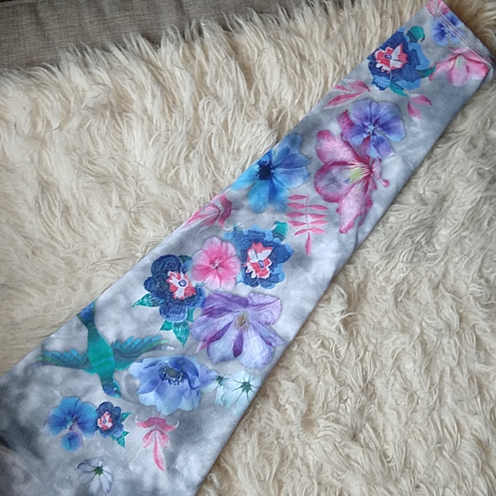 Evolution and Creation Floral Hummingbird High Waist Capri Legging S - Picture 2 of 9